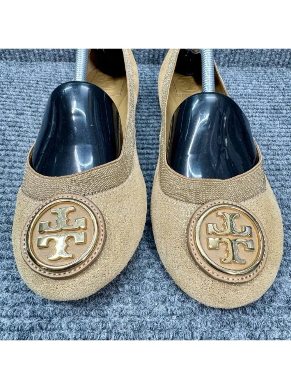 Tory Burch Caroline Nappa Ballet Flats Women’s 9 Camel Tan Gold Logo Metallic